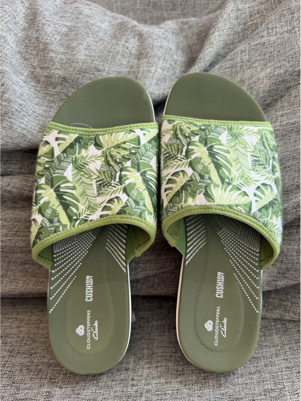 Clarks Cloudsteppers Arla Nora Green Palms Jersey Slide Sandals Womens 7
